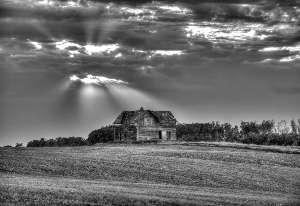 old house bw